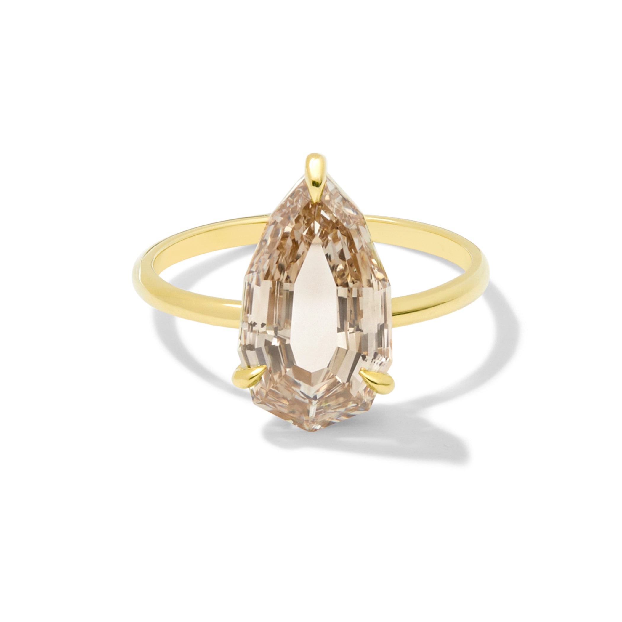 Tea Ring in Yellow Gold