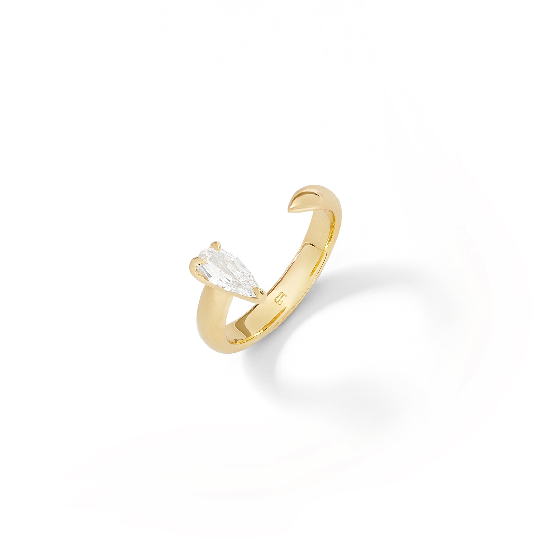 Delphine in 18K Yellow Gold