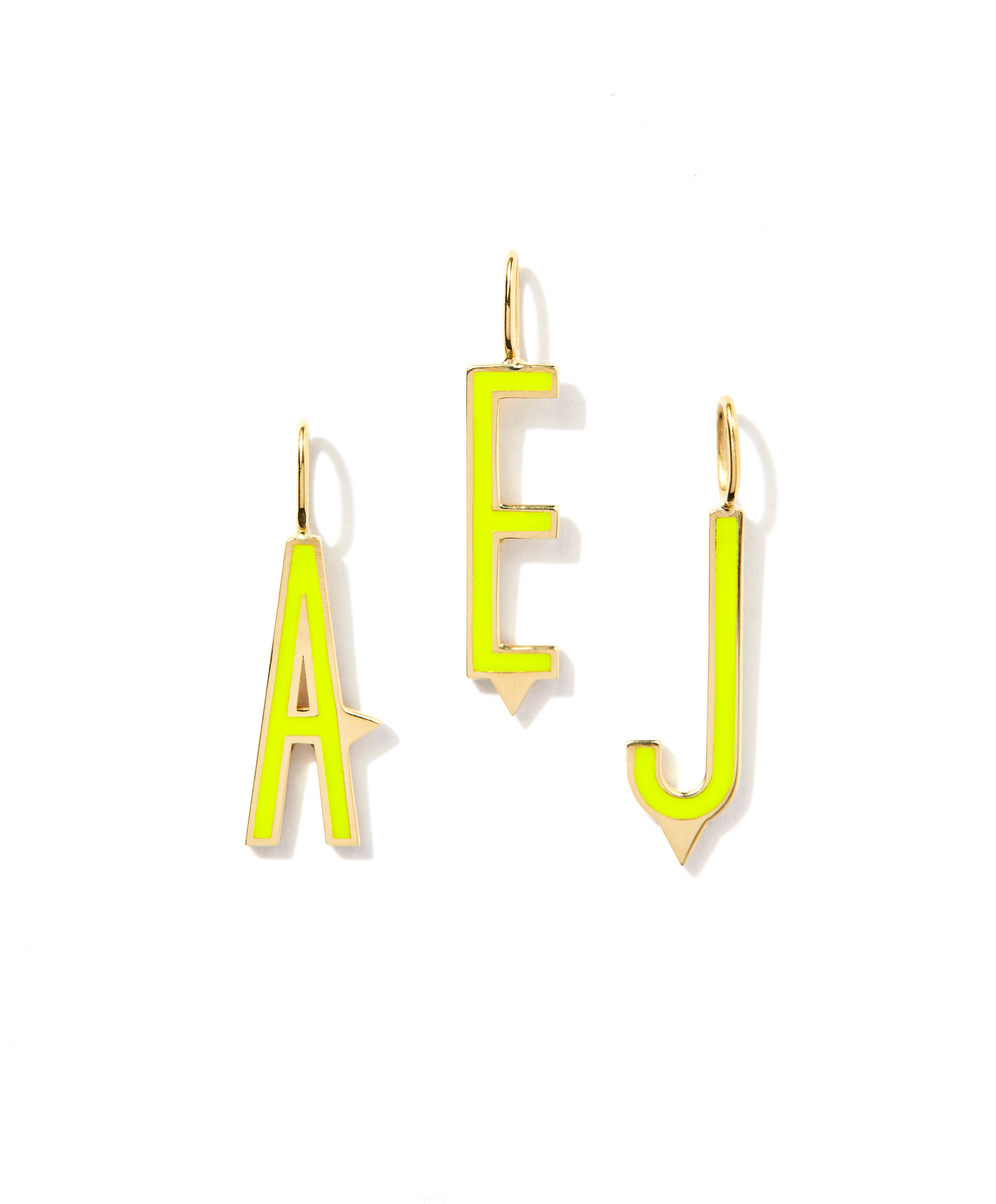 Highlighter Enamel Initial in 18k Yellow Gold